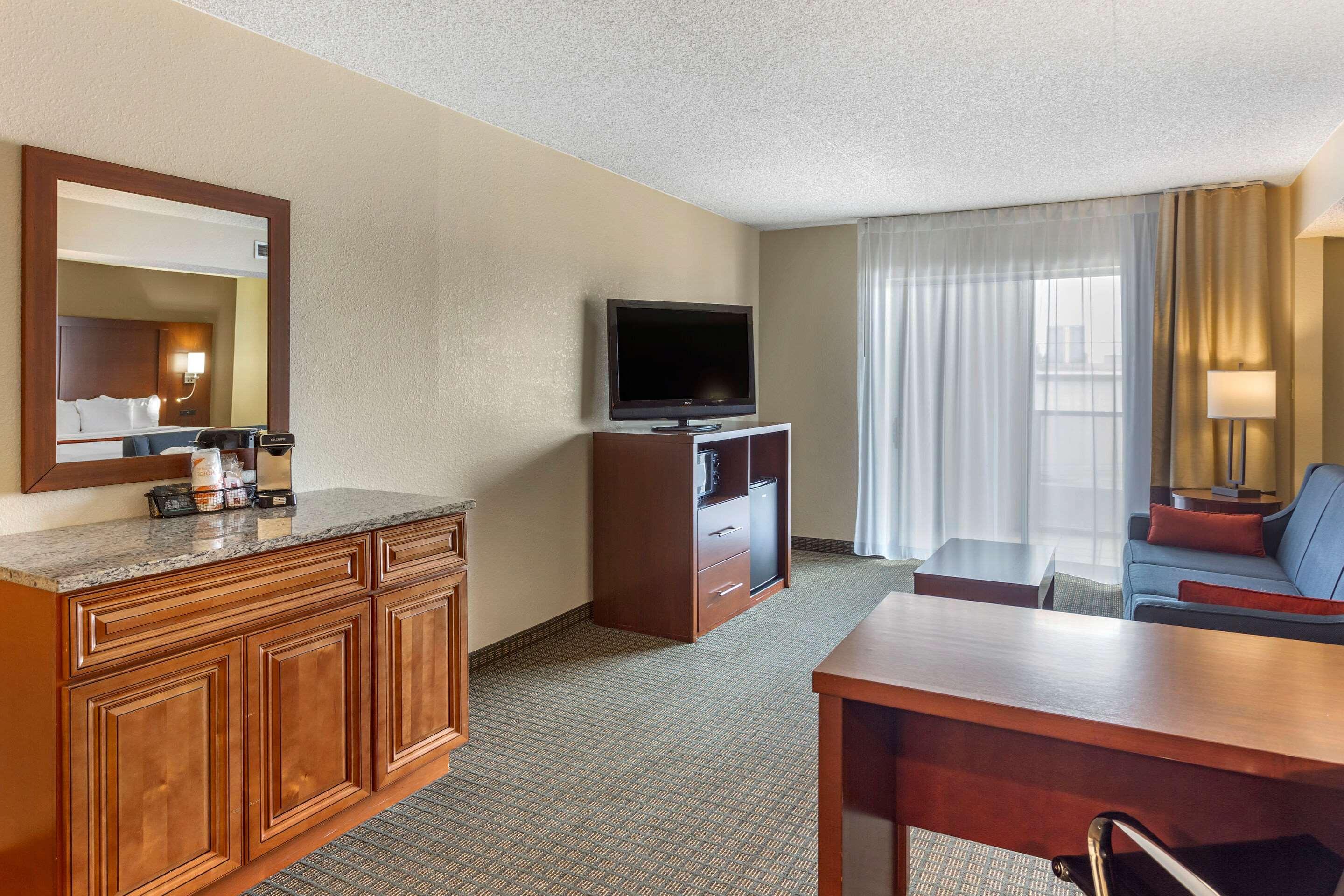 Comfort Inn & Suites Rochelle - Dekalb Esterno foto