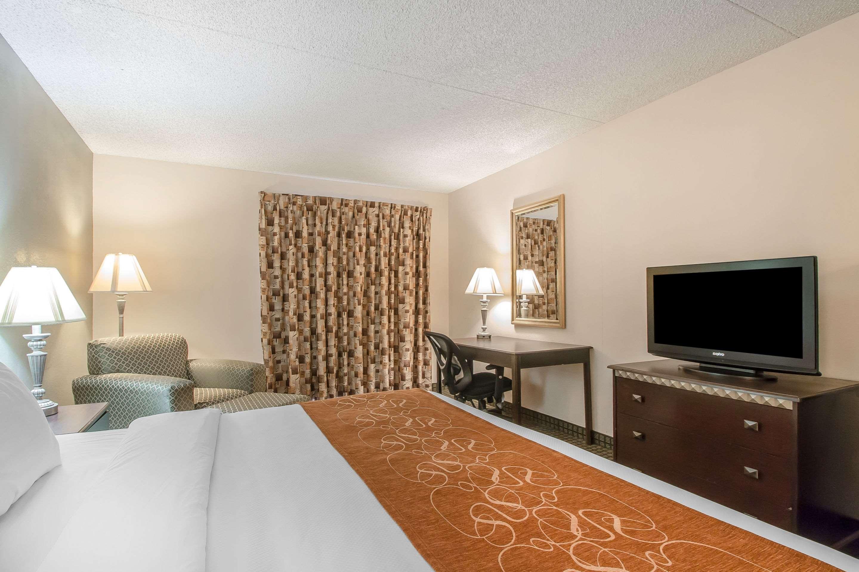 Comfort Inn & Suites Rochelle - Dekalb Esterno foto