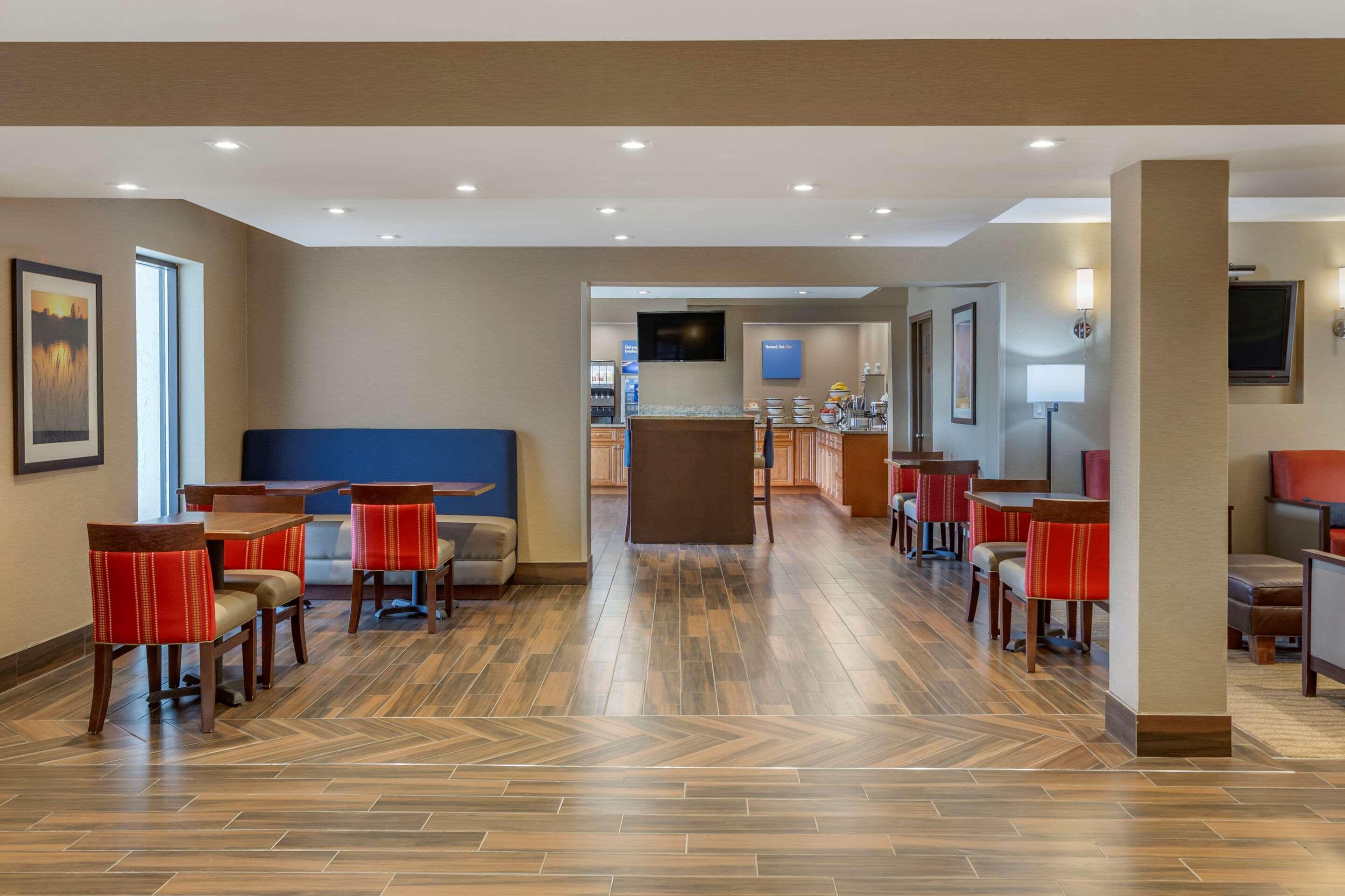Comfort Inn & Suites Rochelle - Dekalb Esterno foto