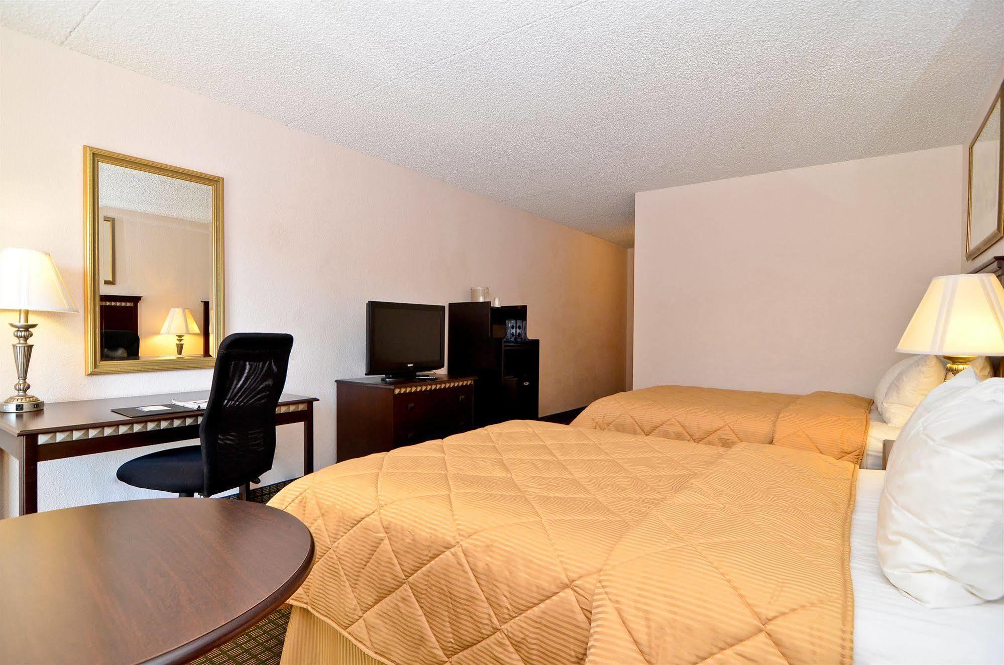 Comfort Inn & Suites Rochelle - Dekalb Esterno foto